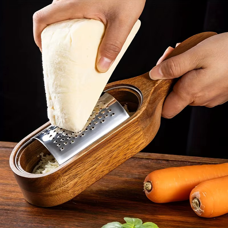 Venlohome Zester aus Edelstahl mit Holzgriff in Silber für Käse, Gemüse, Obst und Schokolade - Bild 2