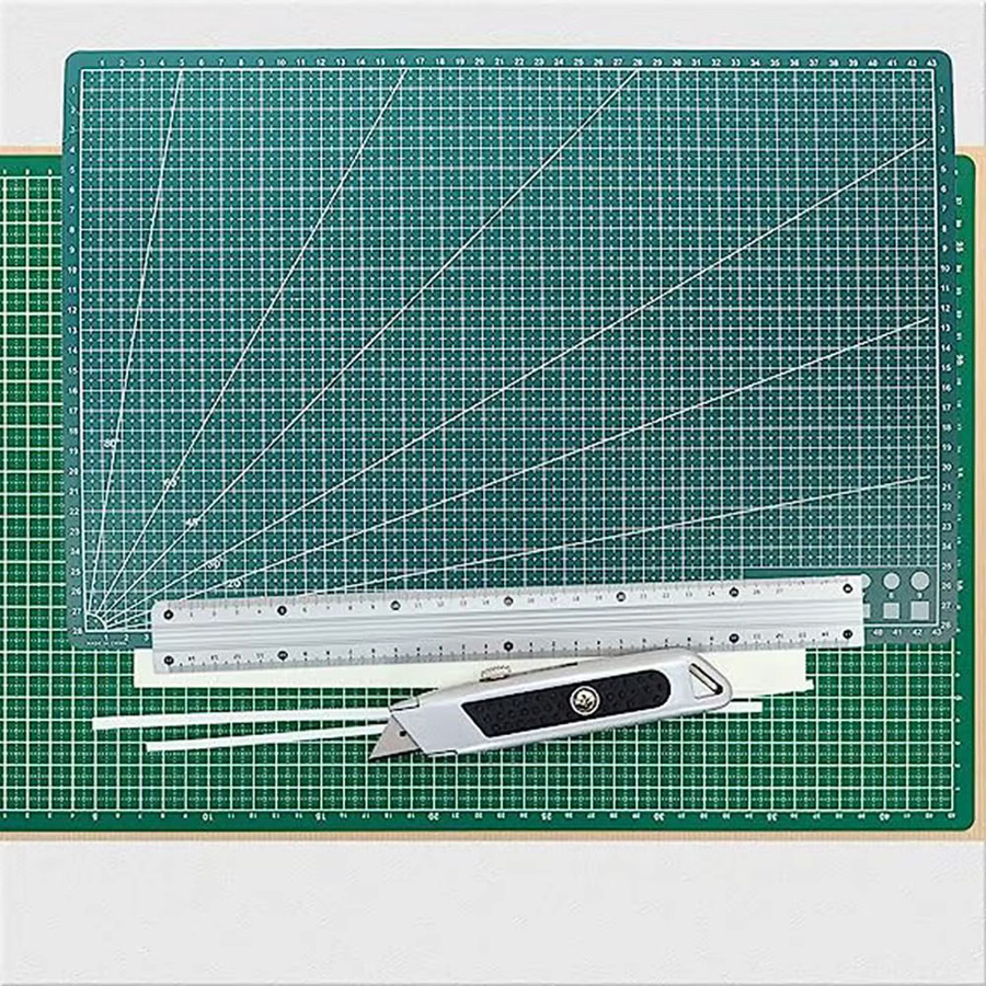 Doppelseitige Schneidematte aus Kunststoff für Lederhandwerk und Gravur in Blau - Bild 2
