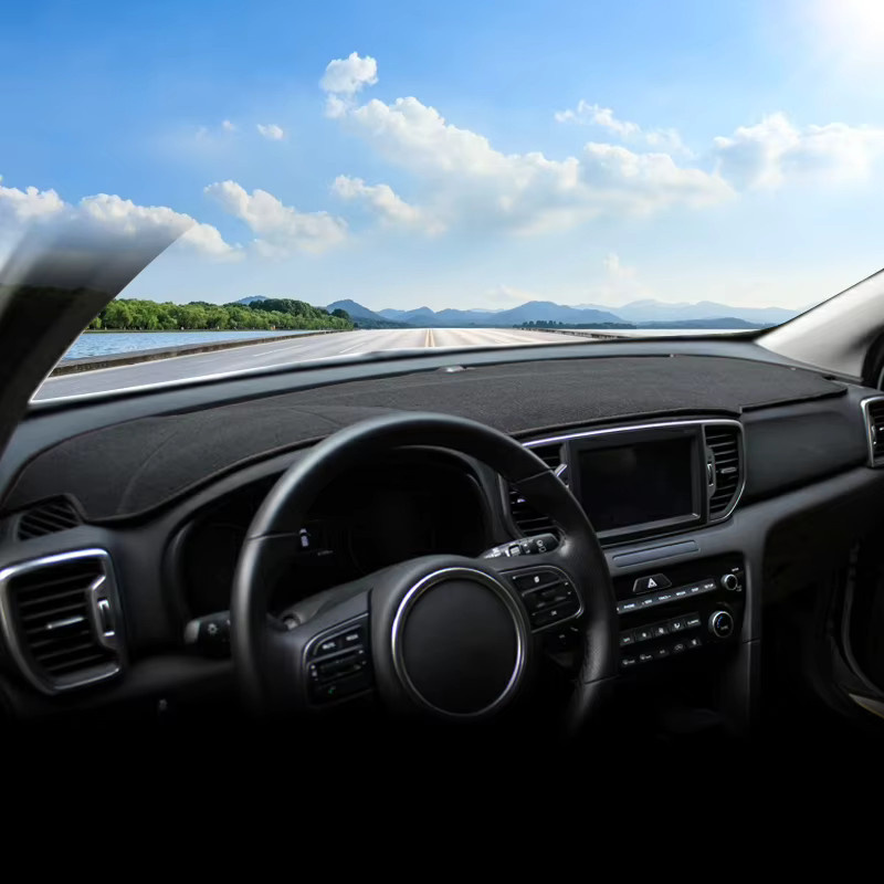 YaLumei Dashboard Abdeckung für Kia Sportage 4 QL in Schwarz mit Anti-UV Schutz und Lichtvermeidung Pad - Bild 2