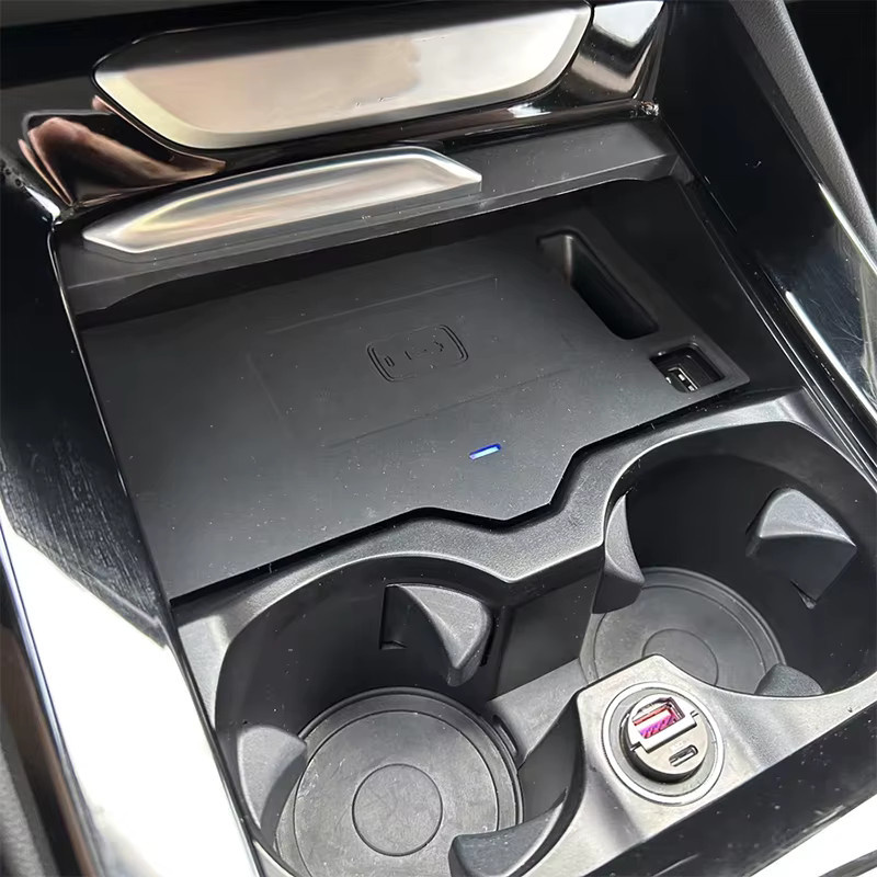 Carinway Drahtloses Ladegerät für die Mittelkonsole passend für BMW X3 G01 und X4 G02, Schwarz - Bild 2