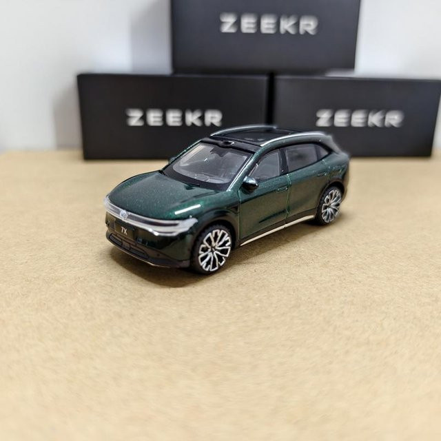 Linyi toy car Zeekr 7X SUV, Auto Modell, 1:64, Metall, Grün - Bild 1