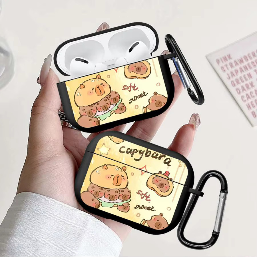 Niedliche Capybara Schutzhülle für Apple AirPods Pro 1, 2 und 3 in Multicolour - Bild 2