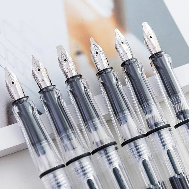 6er Set Kalligraphie Stifte mit flacher Spitze für Gothic, Arabisch und Tibetische Schriftarten in Schwarz und Transparent - Bild 1