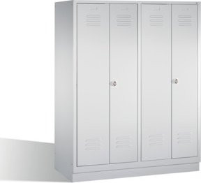 C+P Doppelspind Classic auf Sockel mit 4 Abteilen, Farbe Lichtgrau, H: 180 cm, B: 159 cm, T: 50 cm - Bild 1