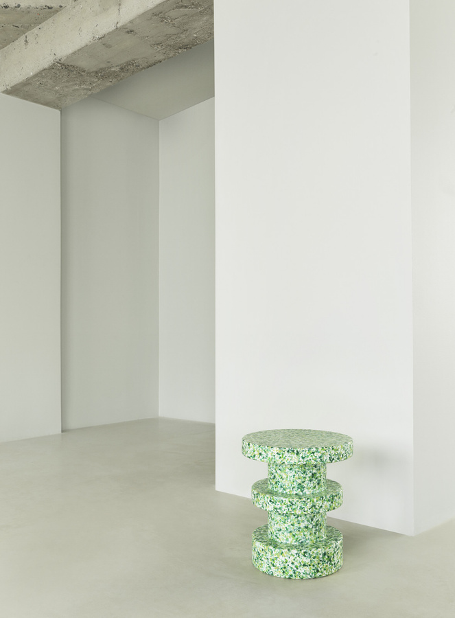 Normann Copenhagen Bit Stool Stack Hocker aus recyceltem Kunststoff in Grün - Bild 2