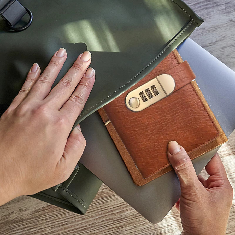 Geld-Spar-Challenge-Buch mit Zahlenschloss und Budget-Planer aus Kunstleder, 100 Seiten, Farben: Schwarz und Braun - Bild 2