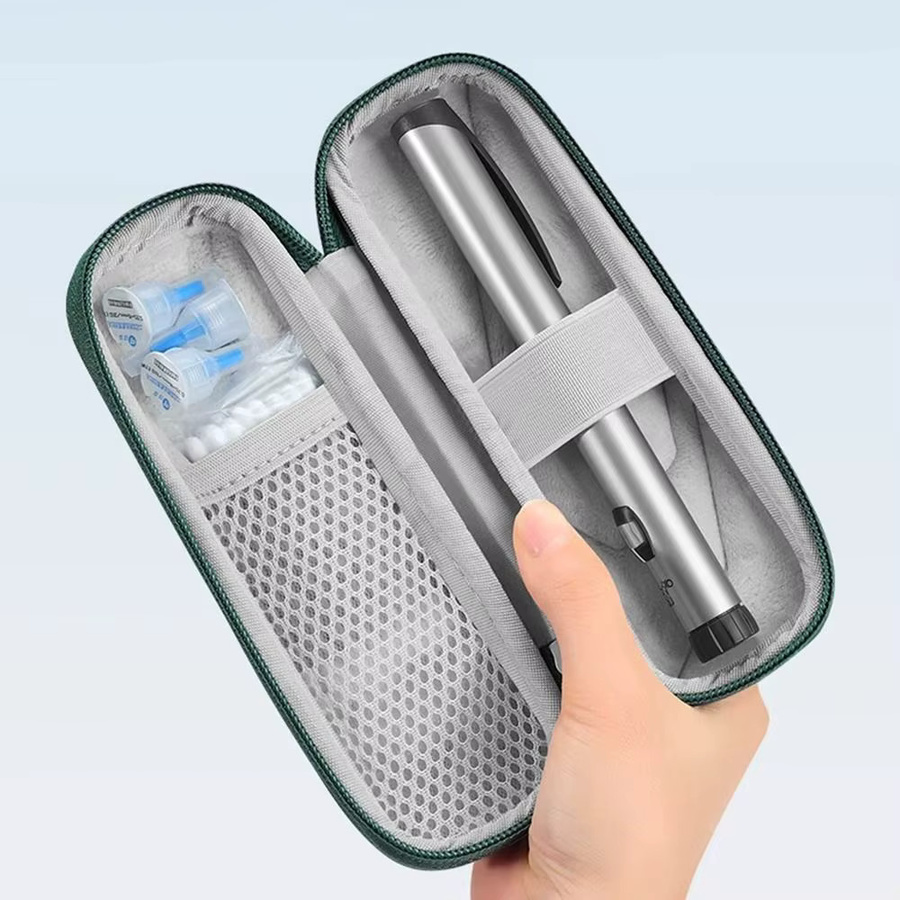 ISKYBOB EVA-Insulin-Kühltasche in Schwarz mit Geltasche und Pillenschutz, wasserdicht und wärmeisoliert für Diabetiker, B/T/H: 17,5 x 6,5 x 17,5 cm - Bild 2