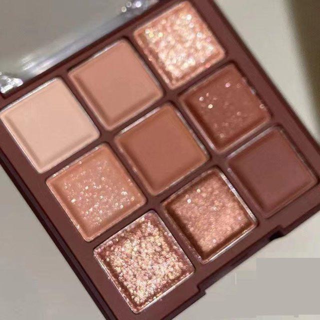 Ambiel Charm Lidschatten-Palette, 9 Farben, Braun, Matt & Glitter - Bild 1