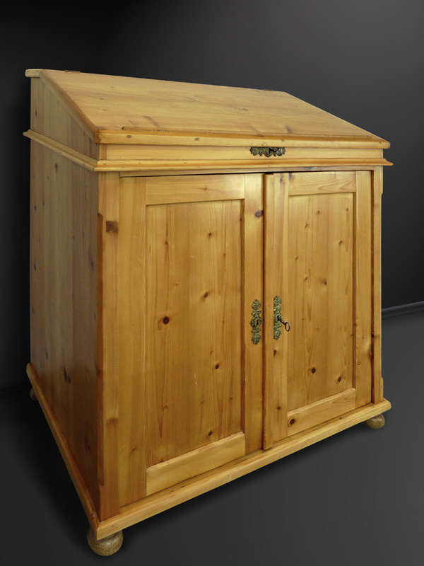 Antikhof Brück Biedermeier Stehpult Sekretär aus Weichholz mit Schrankunterbau in Braun, B/T/H: 127,0 x 63,0 x 105,0 cm - Bild 1