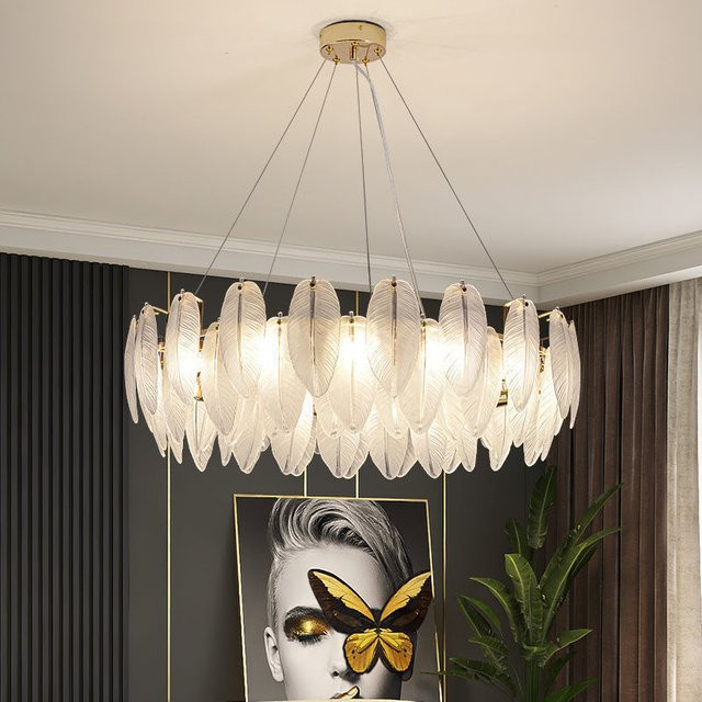 MZISOSOD Moderne Pendelleuchte Feder-Design aus Glas und Metall in Gold und Transparent mit E14 Fassung für Wohnzimmer und Schlafzimmer - Bild 1