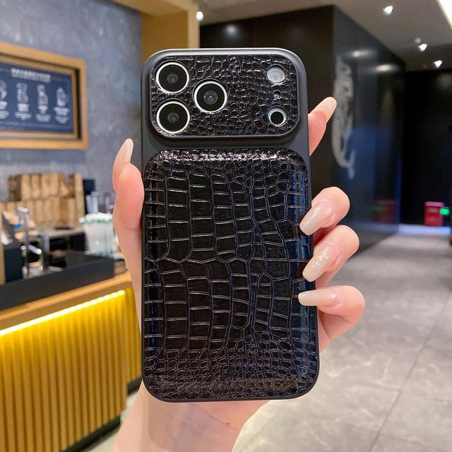 Stoßfeste Handyhülle mit Krokodilleder-Textur und Kameraschutz für Apple iPhone in Schwarz - Bild 1