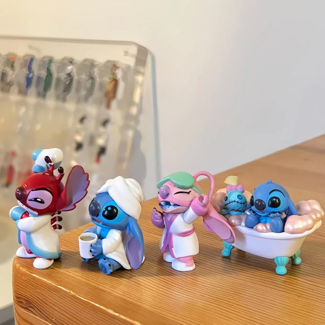 HEROCROSS Disney Stitch Nighttime Bath Relax Time Blind Box, Actionfigur - Bild 1