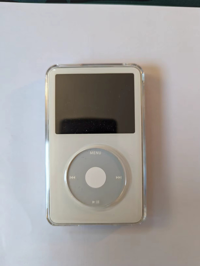 Kristallklare Schutzhülle mit Ringhalter und Ständer für iPod Classic 6. und 7. Generation in Transparent und Silber - Bild 3