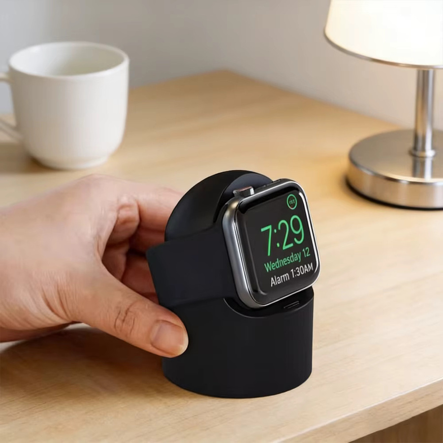 Silikon Ladestation für Apple Watch Ultra, Series 11 10 9 8 7 6 SE, kompatibel mit 40 42 44 45 46 49 mm, in Schwarz oder Grün - Bild 4