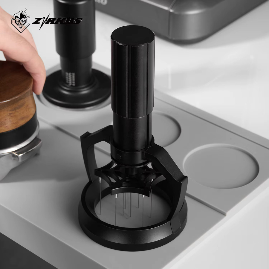 ZIRKUS Elektrischer Espresso-Rührer WDT-Tool Nadelverteiler in Schwarz mit 58mm Durchmesser - Bild 4