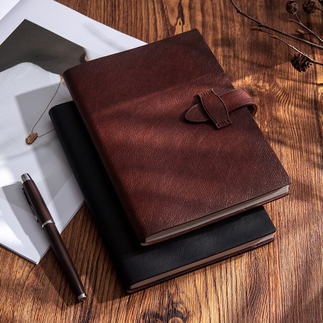 Lidafish A5 Notizbuch mit Hardcover aus Leder in Rot und Braun - Bild 1