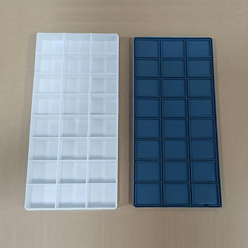 Blaue Malbox aus Kunststoff für Gouache- und Acrylfarben als langlebiger Künstlerbedarf-Organizer - Bild 2