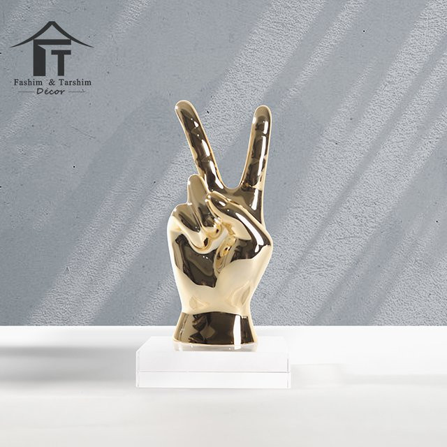 Fashim Victory Skulptur Moderne Dekoration in Gold für dein Zuhause - Bild 1
