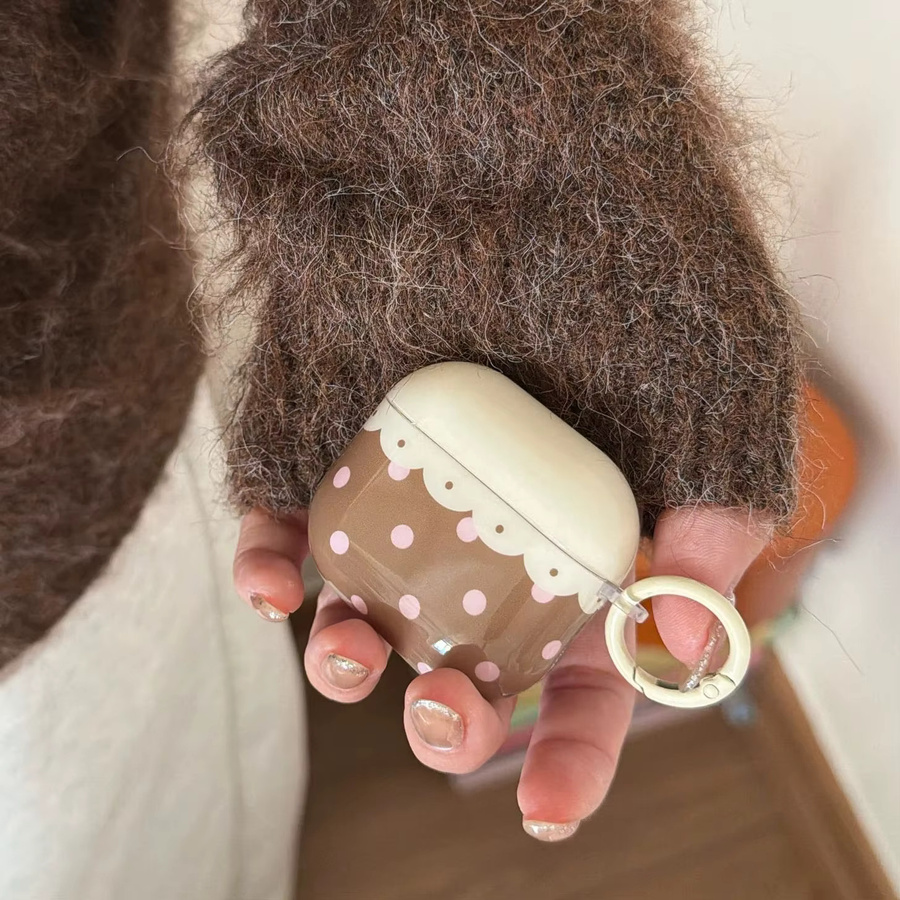 Schützende Kopfhörerhülle für Apple AirPods Pro 1 2 3 4 in Rosa und Braun mit gepunktetem Design und Spitzenkante - Bild 3