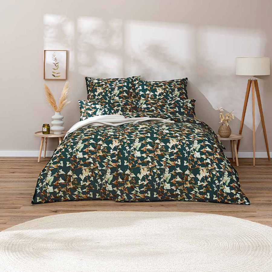 Estella Mako-Satin Bettwäsche Ivy mit Blättermuster in Grün und Braun, B/H: 135 x 200 cm und 80 x 80 cm - Bild 1