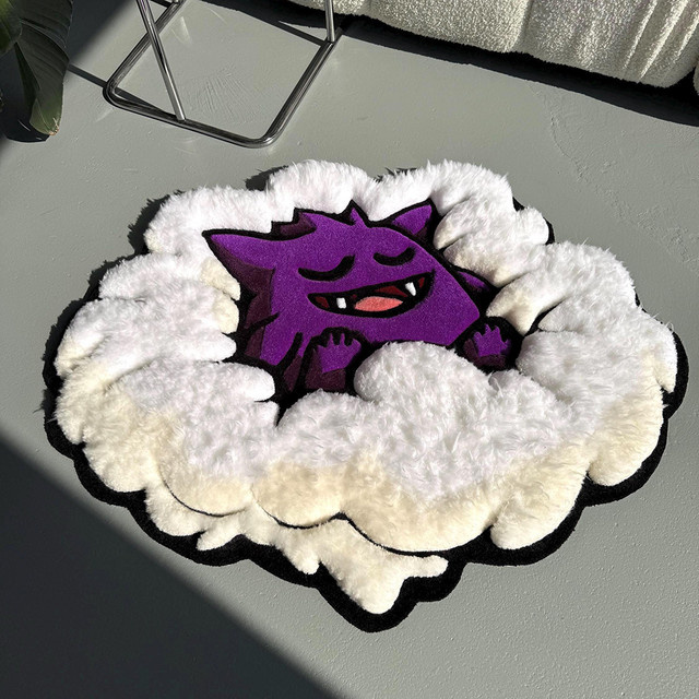 Bandai Pokemon Gengar Teppich aus Kunstfell als weiche Spielmatte und dekorative Raumdekoration für das Kinderzimmer - Bild 1