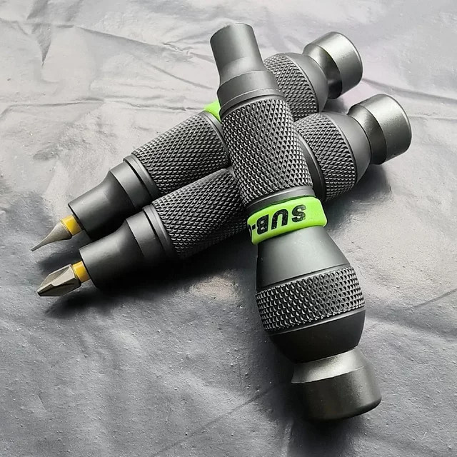 Deli Präzisionsgriff aus Aluminiumlegierung für 6,35 mm Bits und 1/4 Zoll Schaft - Bild 1