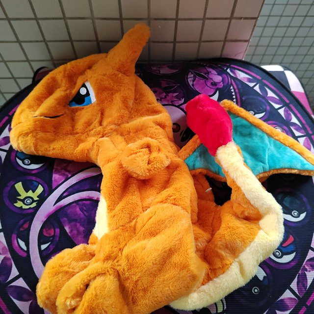 Potdemiel Pokémon Charizard Plüschtier, 45/65/85cm - Bild 1