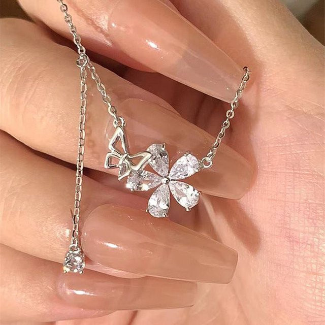 Huitan Halskette, Blume mit Schmetterling Design, Silber, Zirkonia, Damen - Bild 1