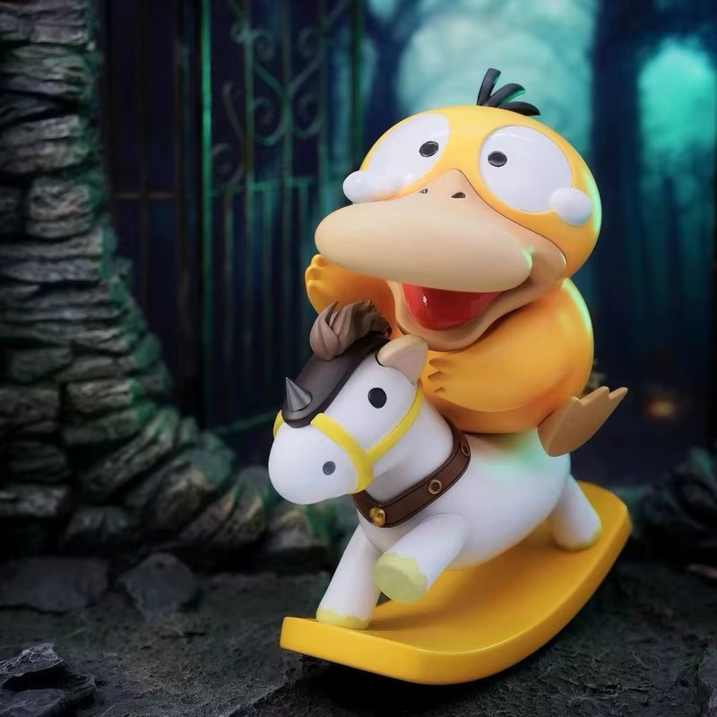 TAKARA TOMY Pokémon Psyduck Schaukelpferd Figur, Kunststoff, Gelb - Bild 4