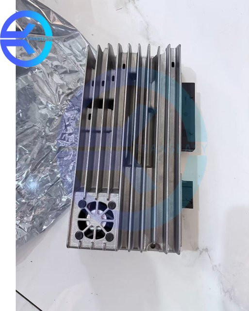 Leistungsverstärker mit Glasfaser für Audi A4 Q5 A5 S4 S5 in Silber (8T0035223F 8T0035223T 8T0035223H 8T0035223AL) mit optischer Verbindung - Bild 1
