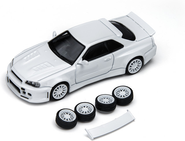 TimeMicro R34 White Tiger Tooth Engineer Version, Automodell, 1:64, Weiß, Metall - Bild 1