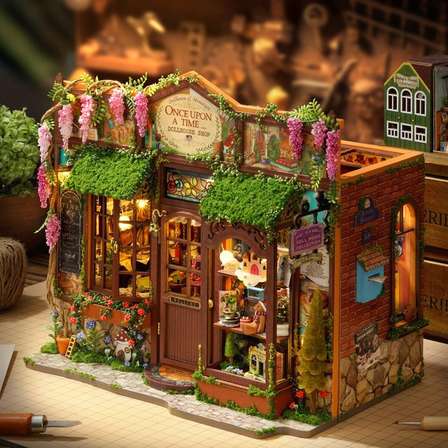 StartCabin DIY Puppenhaus aus Holz mit Möbeln und Lichtset in Natur und Mehrfarbig - Bild 1