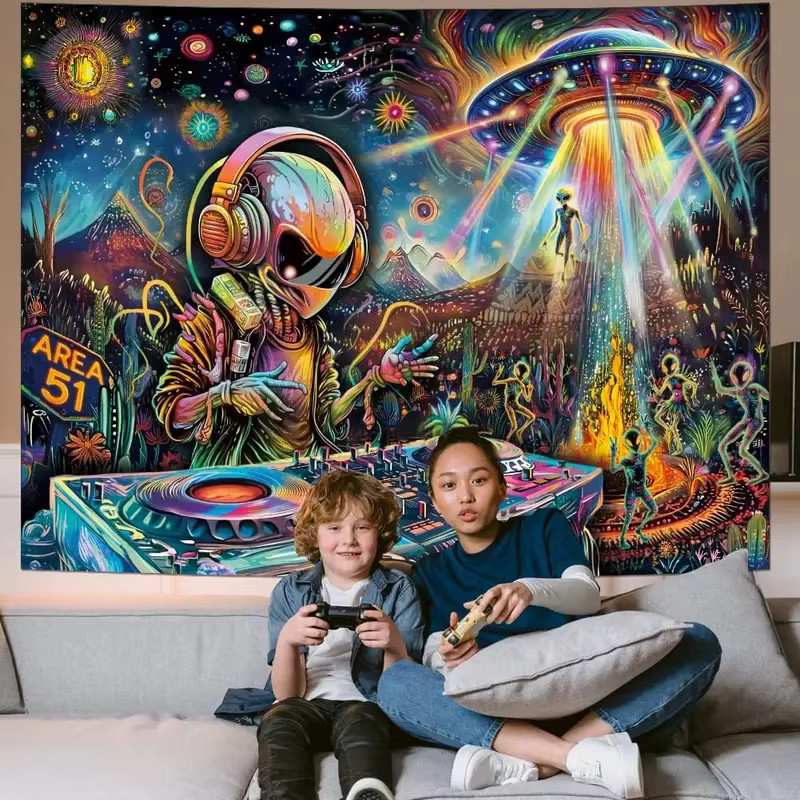 VIKAMA Trippy Alien DJ Wandteppich mit UFO-Motiv in Multicolour, B/H: 60 x 40 cm - Bild 2