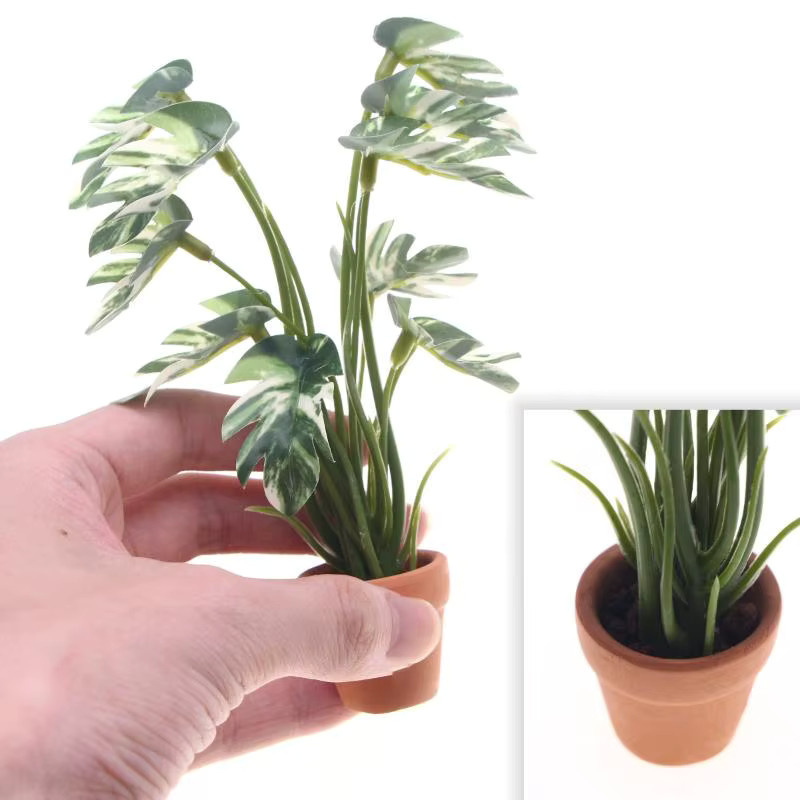 SHNGki Monstera Miniaturpflanze in Grün für Puppenhaus und Micro Landschaft im Maßstab 1/12 - Bild 2