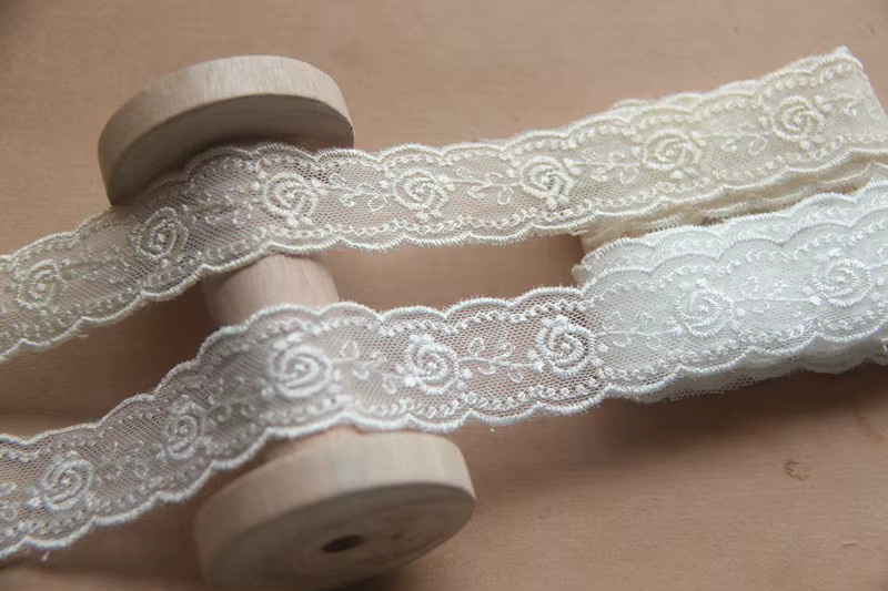 QRTRIM Bestickte Spitzenborten für Handarbeiten und DIY in Beige, Weiß und Schwarz, 5 Yard - Bild 2