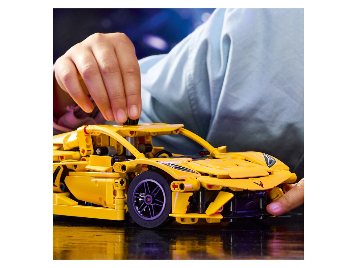 LEGO Technic Chevrolet Corvette Stingray Sportwagen - Bild 4