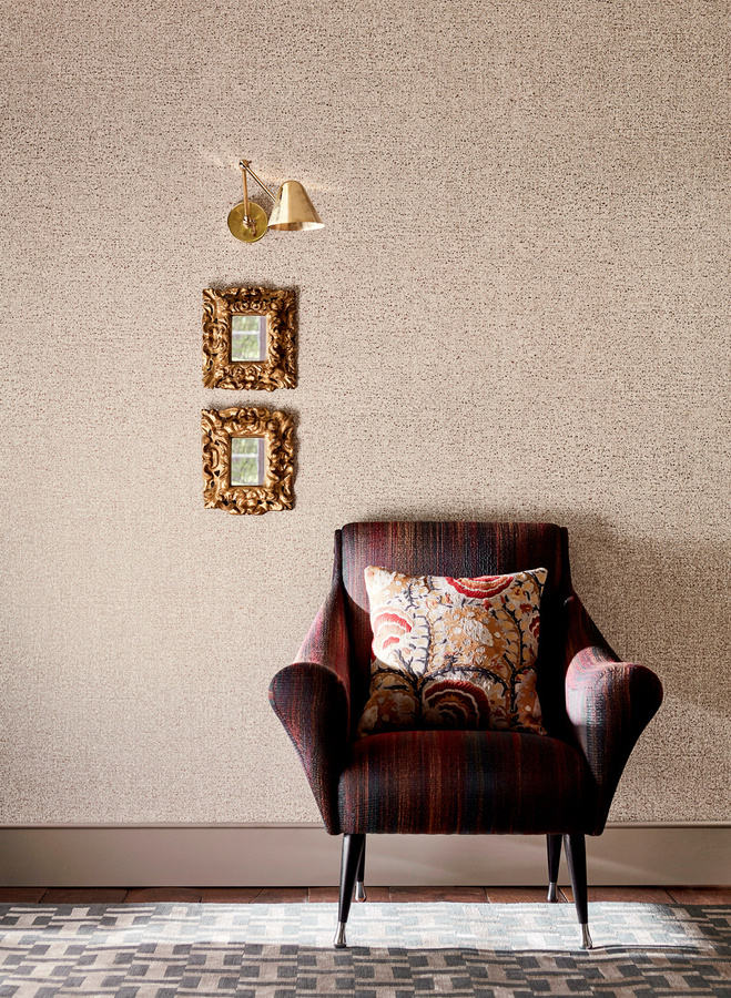 Zoffany Tapete Kauri in Mushroom mit botanischem Muster in Silber, Gold und Beige, Vlies-Tapete, Satin-Matt - Bild 1