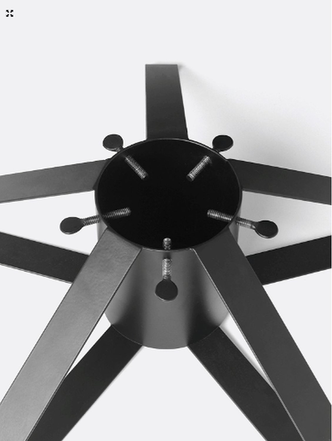 Ferm Living Weihnachtsbaum Ständer Tabletop aus Metall in Schwarz für deine Weihnachtsdekoration - Bild 2