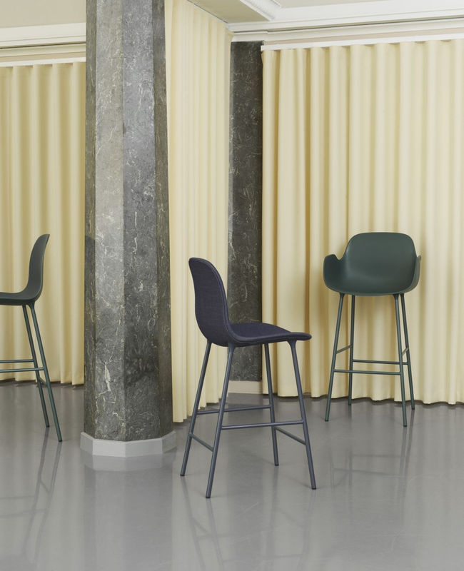 Normann Copenhagen Form Barstuhl aus Stahl in Blau Matt - Bild 3
