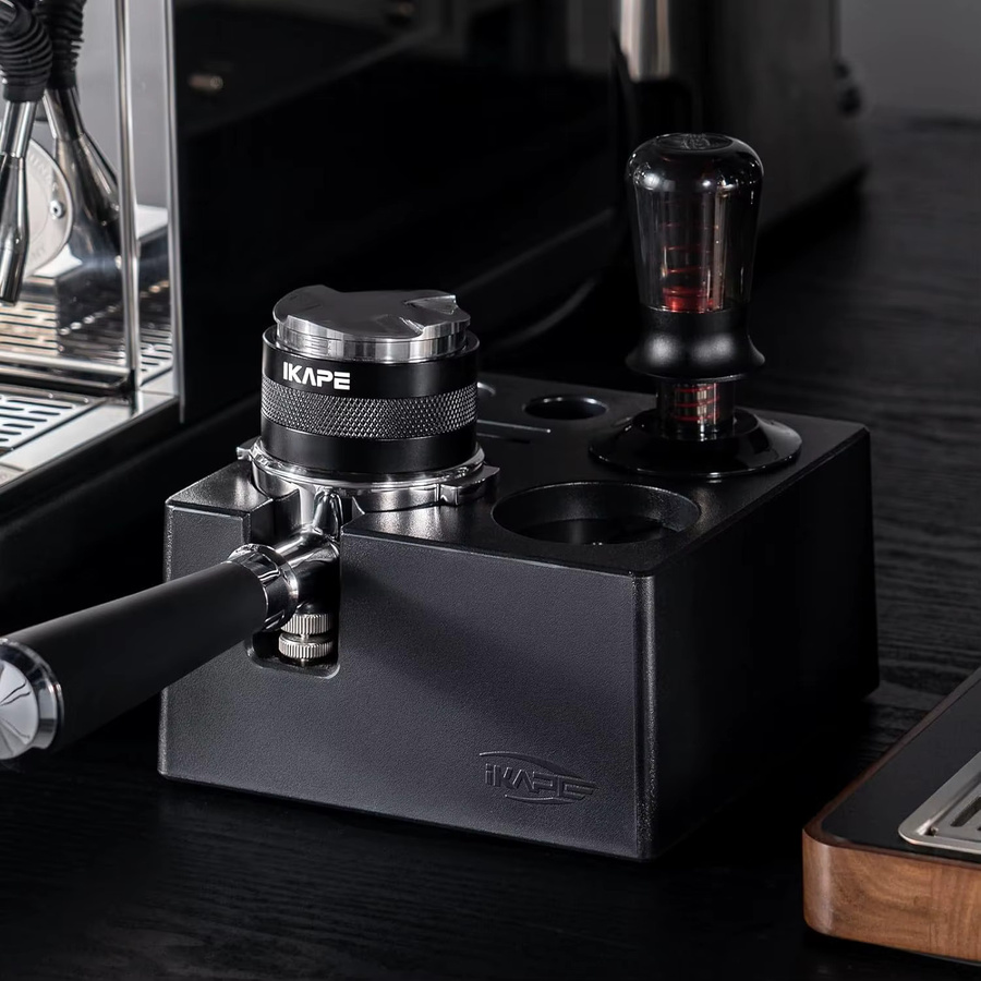 IKAPE 8-in-1 Espresso-Werkzeugset Schwarz aus Edelstahl mit Kaffeestampfer, Verteiler, magnetischem Trichter, Puck-Sieb und Tamperstation für 51 mm, 53,3 mm und 58,35 mm - Bild 3