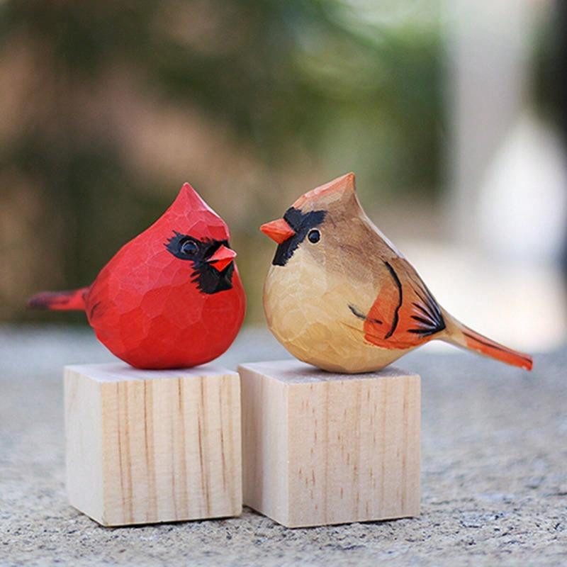 Handgemachte rote Vogel-Figuren aus Harz im Paar-Set von chenxiaogang, dekorative Kardinal-Statuen in Rot und Apricot für deine Tischdekoration im Retro-Stil - Bild 2