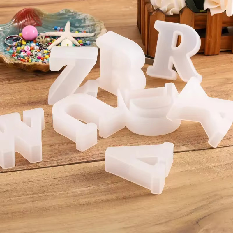 3D Silikonformen für Alphabet Großbuchstaben zur Herstellung von DIY Schmuck und Anhängern aus Epoxidharz, transparent - Bild 2