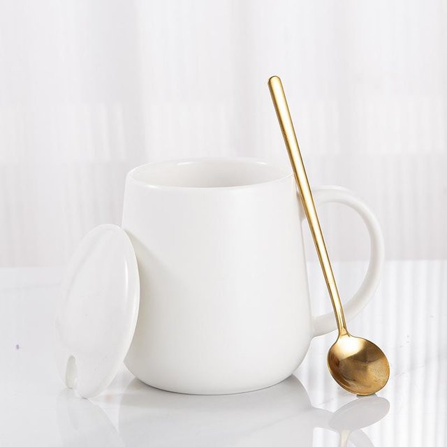 Keramiktasse mit Deckel und Löffel von Yiran bag in Schwarz, Weiß oder Gold, Volumen: 400 ml - Bild 1
