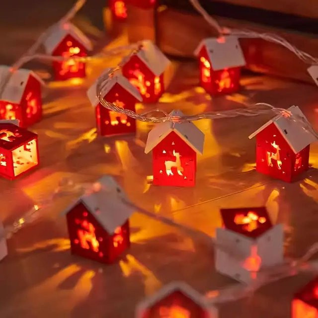 ZQNYCY LED Weihnachts-Lichterkette in Form von roten Holzhäusern für die Raumdekoration und den Weihnachtsbaum in Rot und Weiß - Bild 1