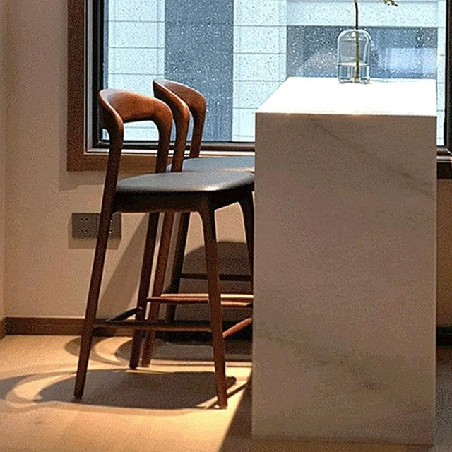DUTRIEUX Bar Stuhl im skandinavischen Design aus Holz und Leder für Esszimmer und Schlafzimmer - Bild 1
