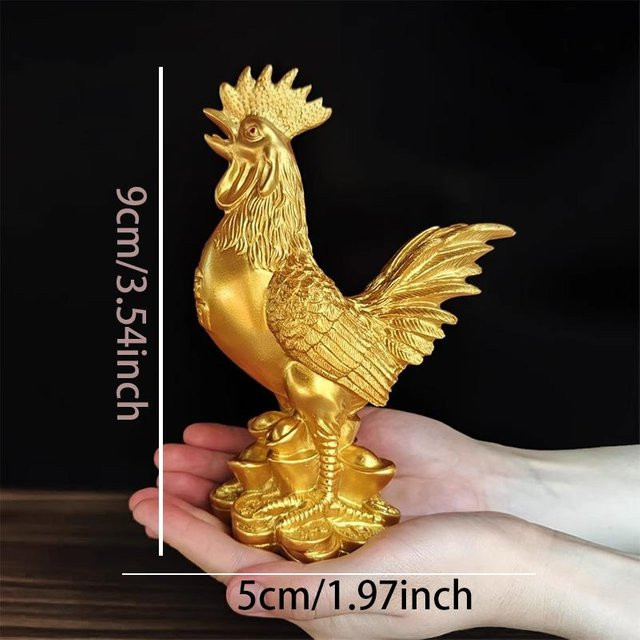 Vergoldete Hühnerdekoration Glückshahn aus Harz von Yiran Furniture in Gold - Bild 1