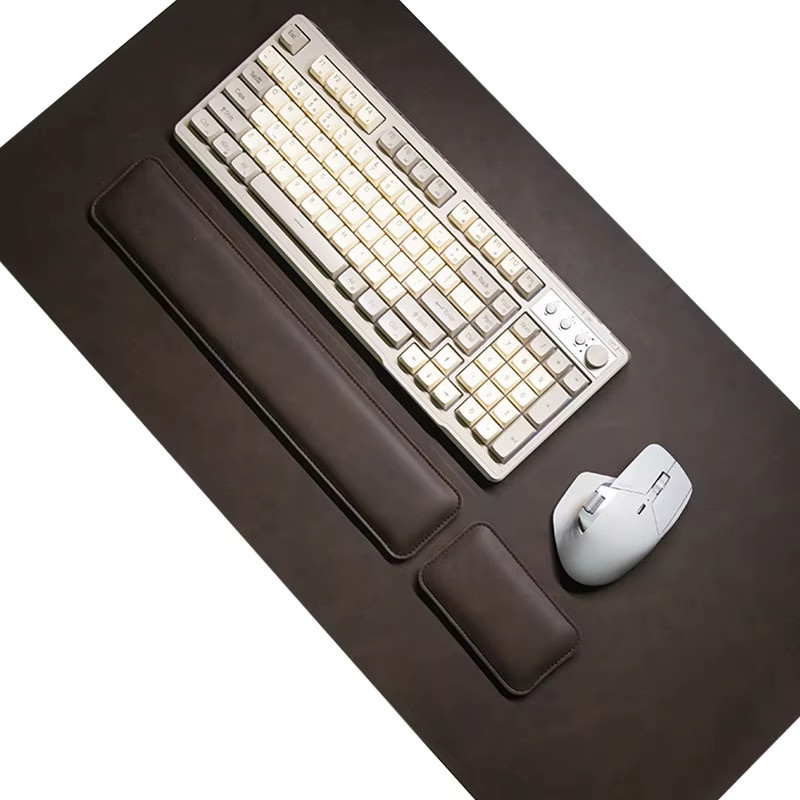 Wasserdichte Schreibtischunterlage aus PU in Grün und Braun mit integrierter Handgelenkauflage und rutschfestem Mauspad für Laptop und Tastatur - Bild 5