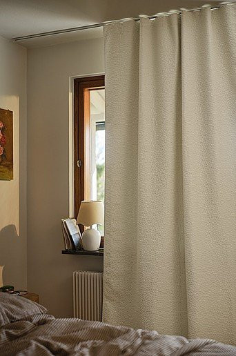 Jotex NOCTIS Verdunkelungsvorhang aus Polyester, 1er-Pack, Weiß oder Beige - Bild 1