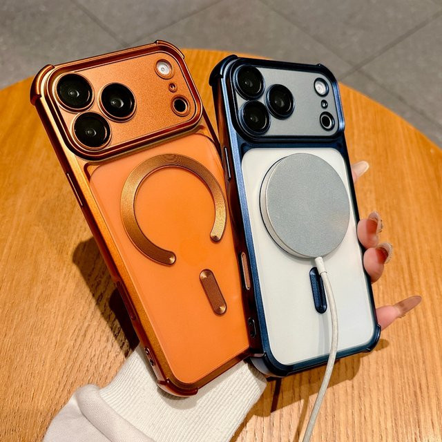 Stoßfeste Magnetische Handyhülle für iPhone kompatibel mit MagSafe in Schwarz oder Orange - Bild 1