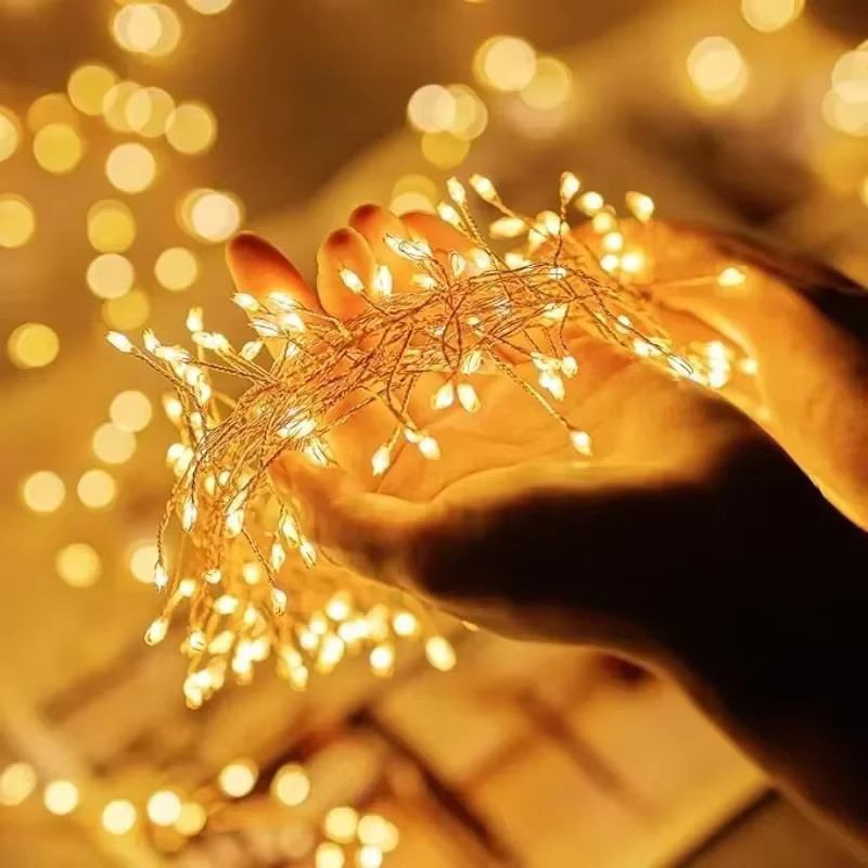 OKAL RED EAST LED-Stern-Lichterkette in Warmweiß mit Feuerwerkslichteffekt, 8 Blinkmodi und Fernbedienung zur Weihnachtsbaumdekoration - Bild 2